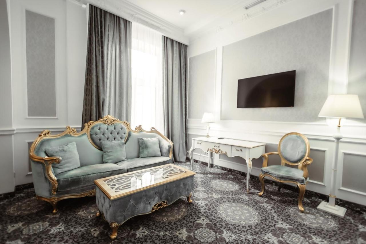 Royal Grand Hotel Kiew Exterior foto