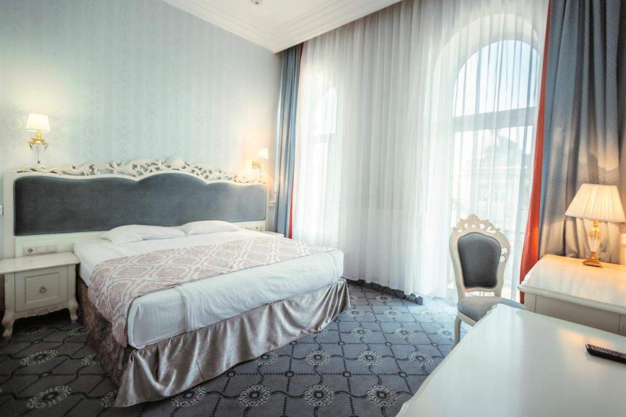 Royal Grand Hotel Kiew Exterior foto