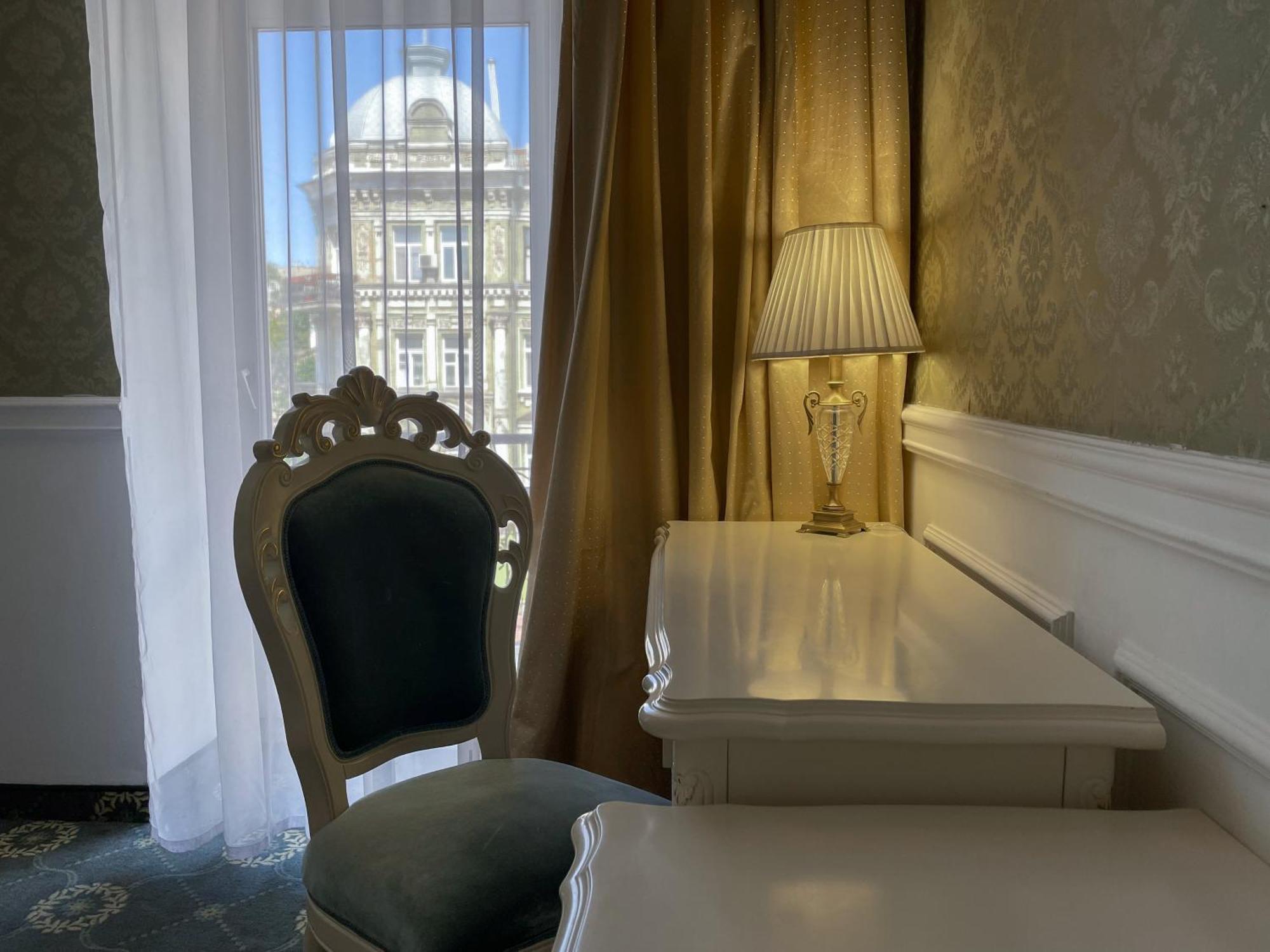 Royal Grand Hotel Kiew Exterior foto