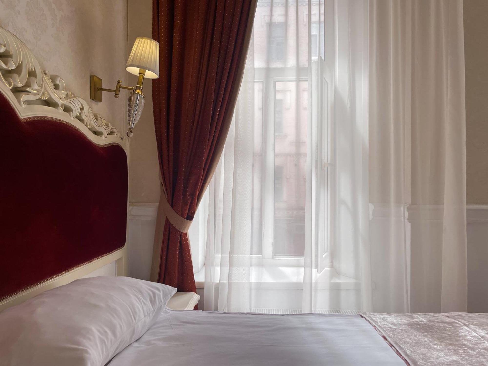 Royal Grand Hotel Kiew Exterior foto