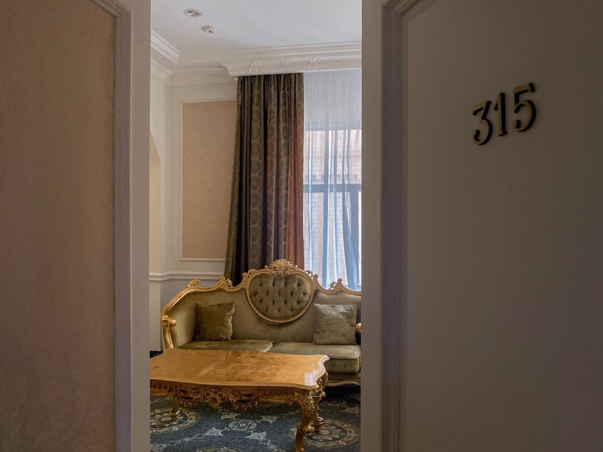 Royal Grand Hotel Kiew Exterior foto