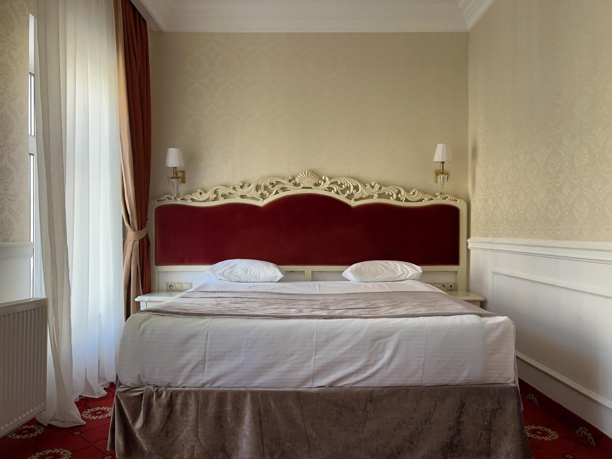 Royal Grand Hotel Kiew Exterior foto