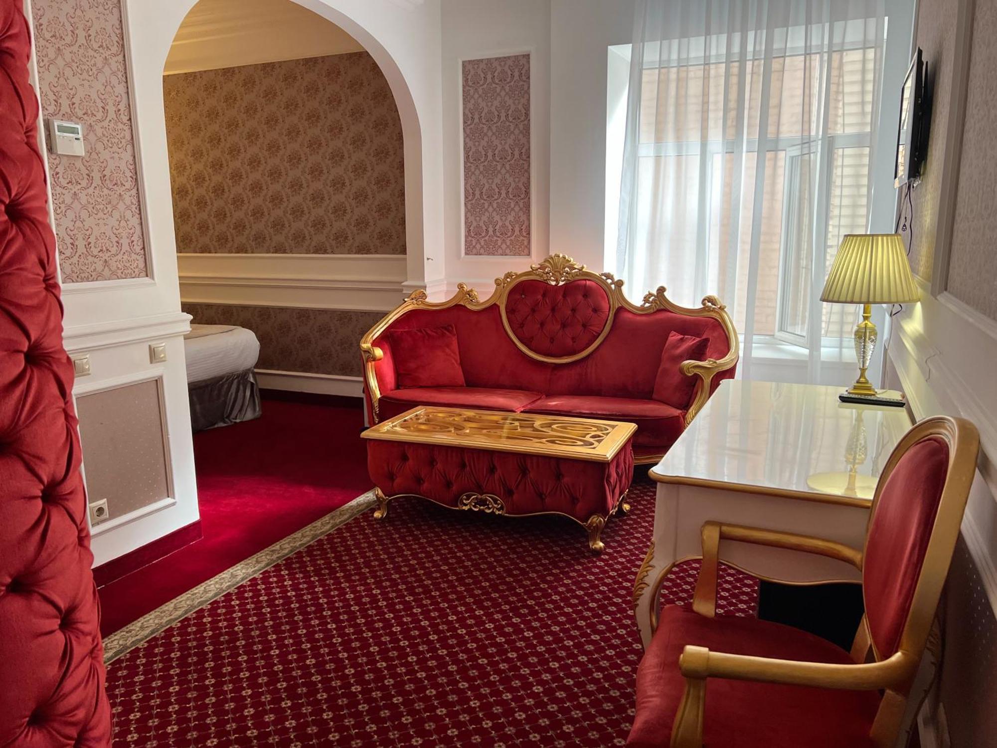 Royal Grand Hotel Kiew Exterior foto